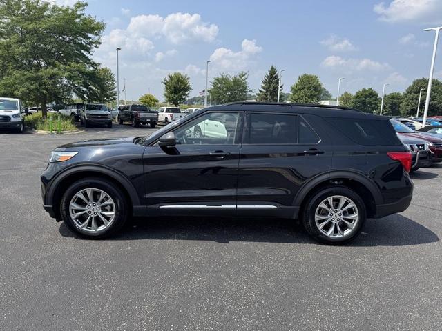 Photo of 2023 Agate Black Metallic Ford Explorer