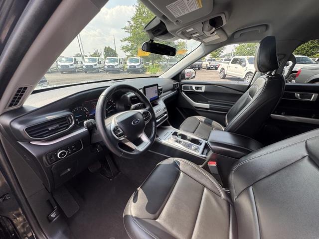 Photo of 2023 Agate Black Metallic Ford Explorer