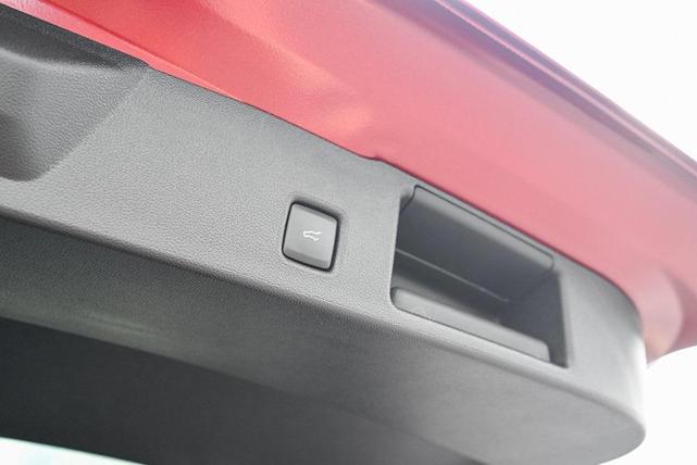 Photo of 2025 Rapid Red Metallic Tinted Clearcoat Ford Escape