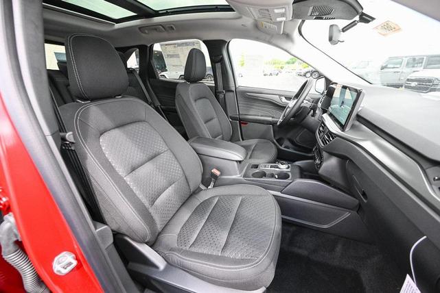 Photo of 2025 Rapid Red Metallic Tinted Clearcoat Ford Escape