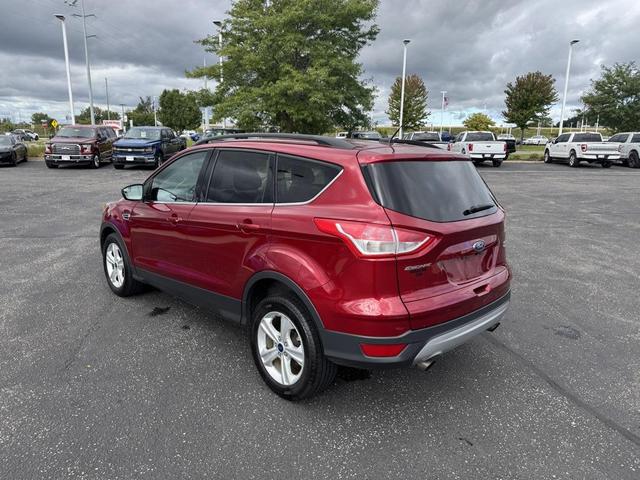 Photo of 2016 Ruby Red Metallic Ford Escape