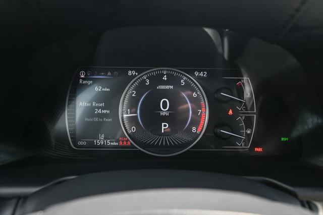 Photo of 2019 Eminent White Pearl Lexus ES 350