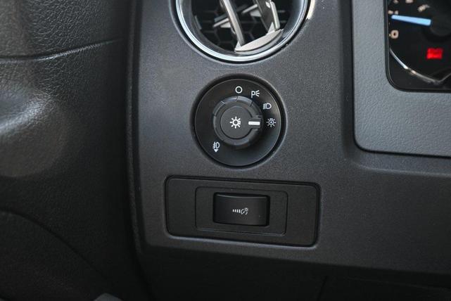 Photo of 2013 Oxford White Ford F-150
