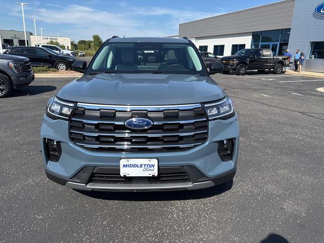 Photo of 2025 Vapor Blue Ford Explorer