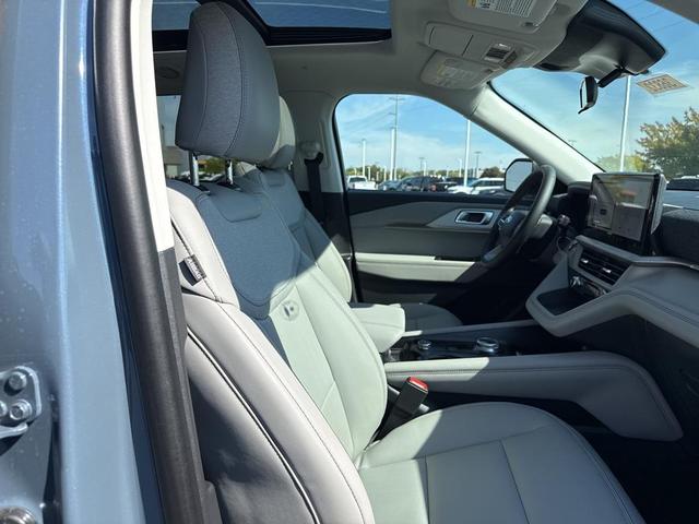 Photo of 2025 Vapor Blue Ford Explorer