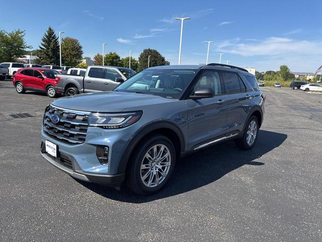 Photo of 2025 Vapor Blue Ford Explorer