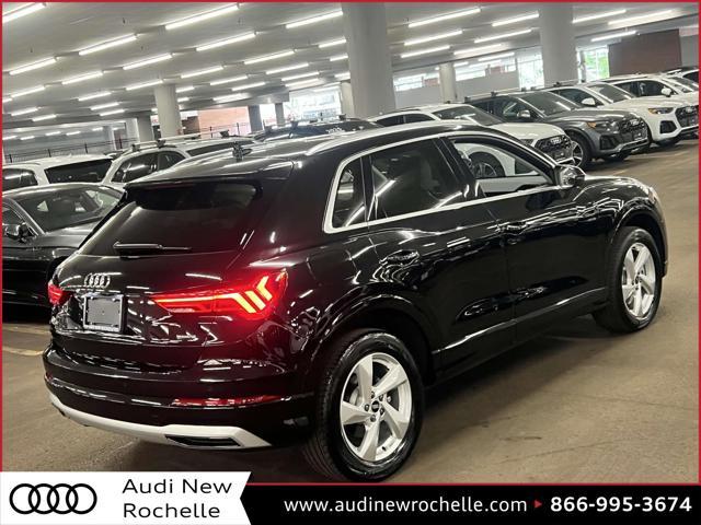 Photo of 2022 Black Audi Q3