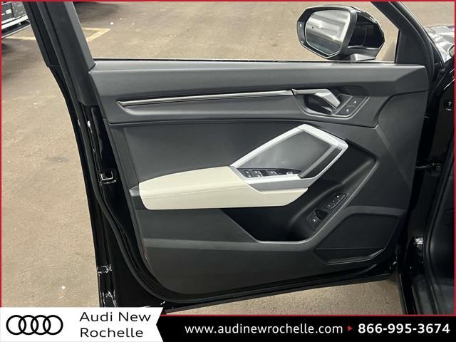 Photo of 2022 Black Audi Q3
