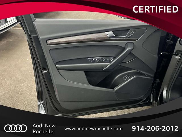 Photo of 2025 Daytona Gray Pearl Effect Audi Q5