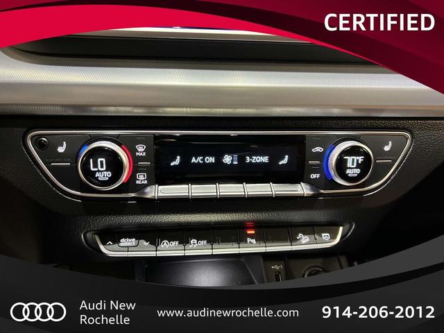 Photo of 2025 Gray Audi Q5
