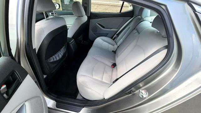 Photo of 2015 Gray Kia Optima