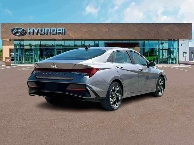 Photo of 2025 Metal Hyundai ELANTRA HEV