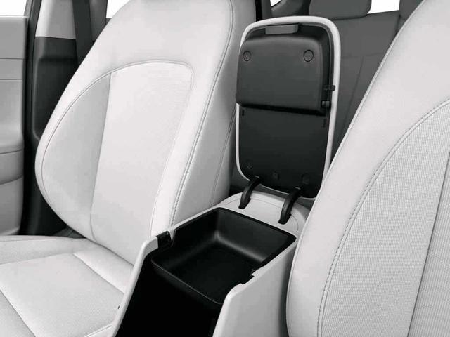 Photo of 2025 Abyss Black Pearl Hyundai KONA