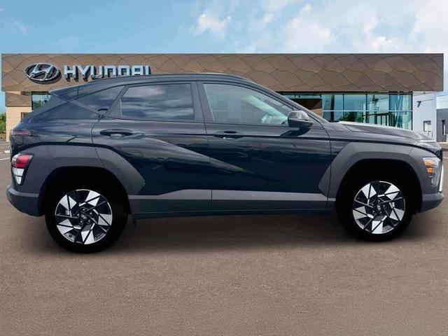 Photo of 2025 Abyss Black Pearl Hyundai KONA