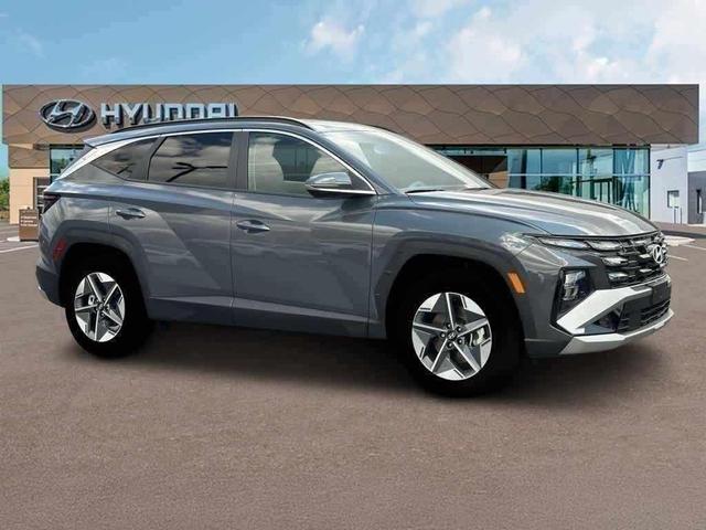 Photo of 2025 Hampton Gray Hyundai TUCSON