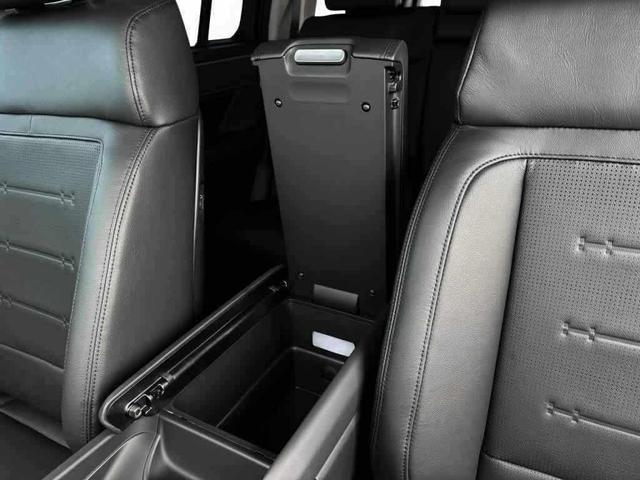 Photo of 2025 Shimmering Silver Hyundai SANTA FE HEV