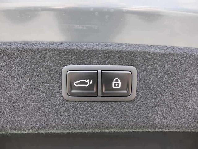 Photo of 2025 Makalu Gray Genesis G80