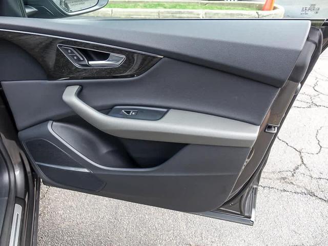 Photo of 2019 Samurai Gray Metallic Audi Q8