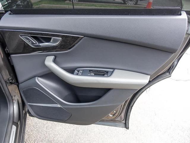 Photo of 2019 Samurai Gray Metallic Audi Q8