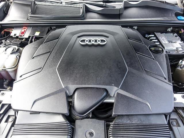 Photo of 2019 Samurai Gray Metallic Audi Q8