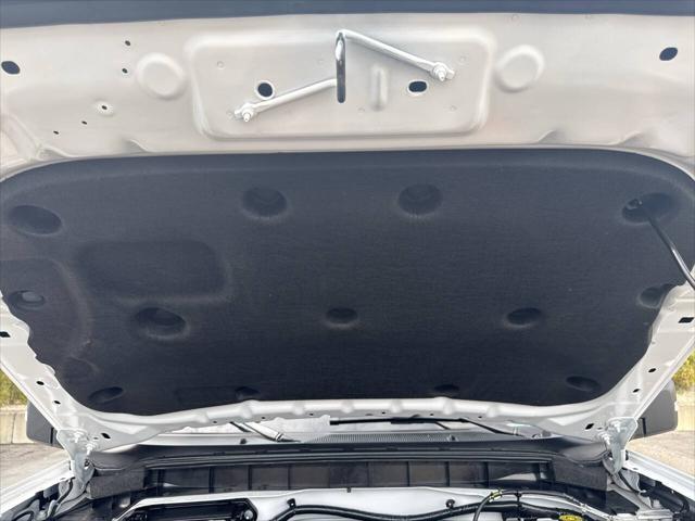 Photo of 2024 Oxford White Ford Bronco