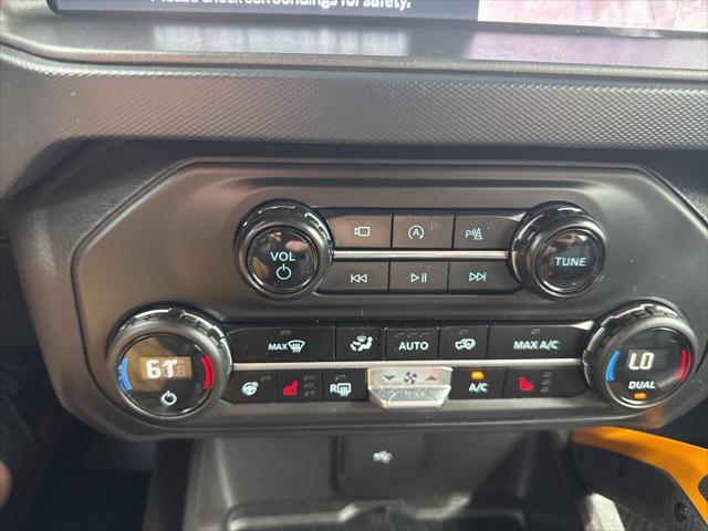 Photo of 2024 Oxford White Ford Bronco