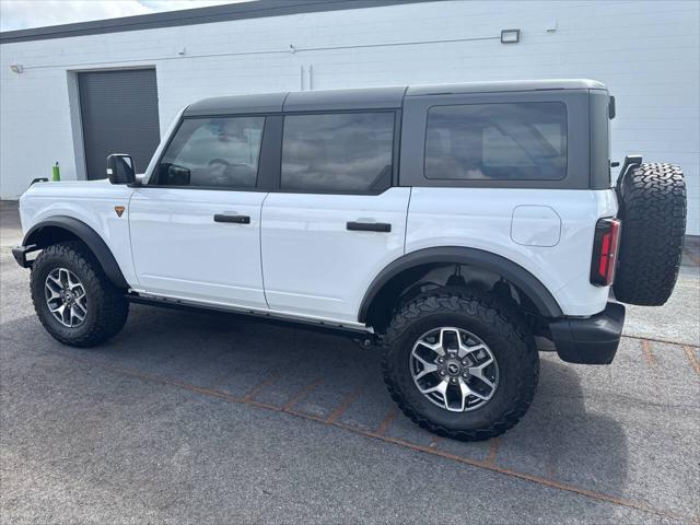 Photo of 2024 Oxford White Ford Bronco