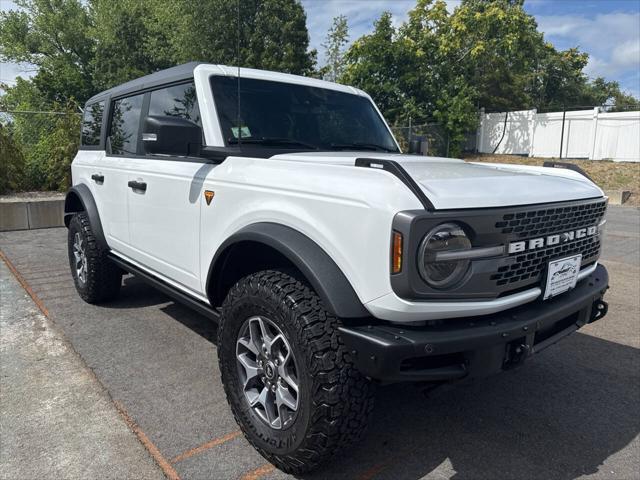 Photo of 2024 Oxford White Ford Bronco