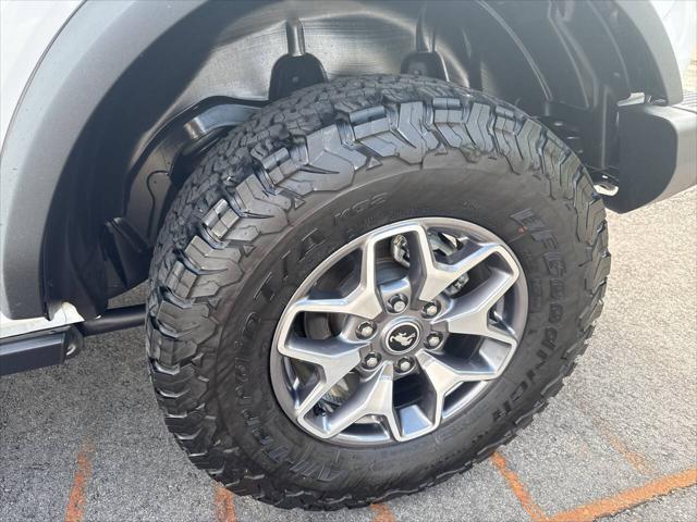 Photo of 2024 Oxford White Ford Bronco