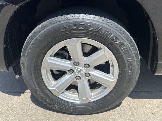 Photo of 2008 Black Toyota Highlander