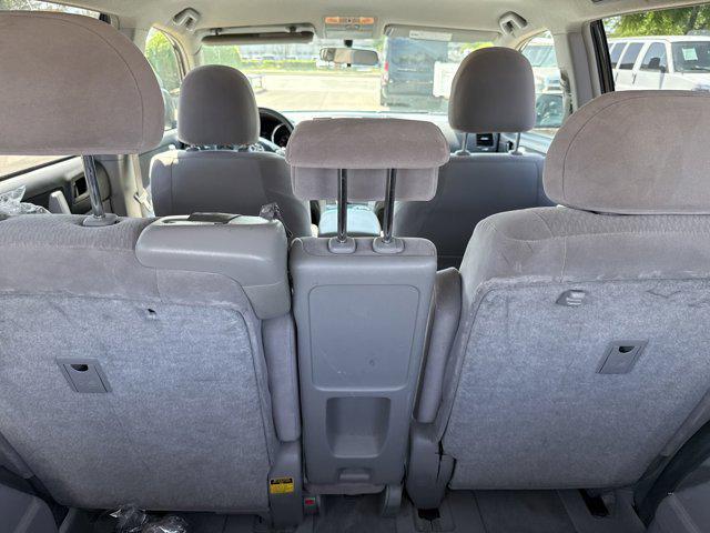 Photo of 2008 Black Toyota Highlander