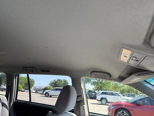 Photo of 2008 Black Toyota Highlander