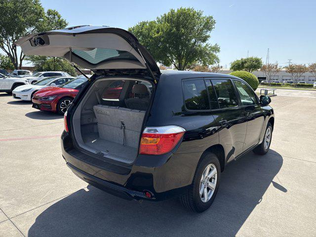 Photo of 2008 Black Toyota Highlander