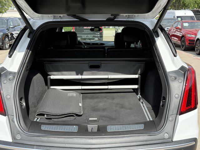Photo of 2023 White Cadillac XT5