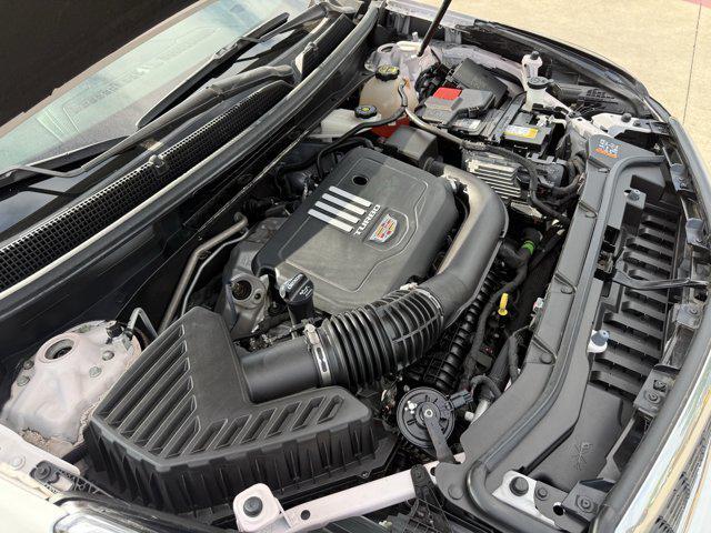 Photo of 2023 White Cadillac XT5
