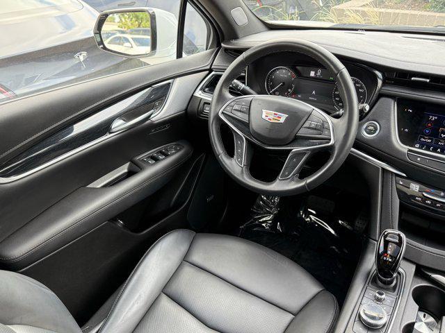 Photo of 2023 White Cadillac XT5