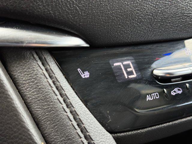 Photo of 2023 White Cadillac XT5