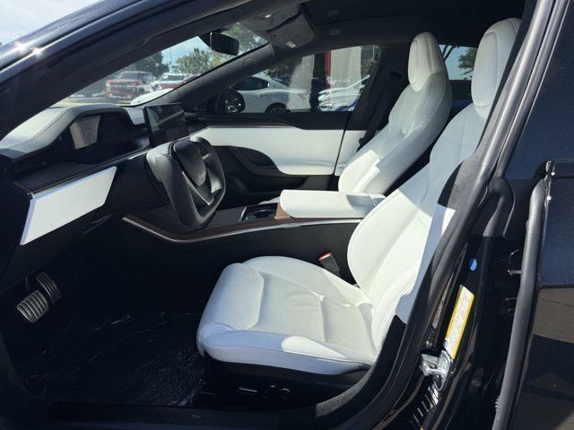 Photo of 2022 Solid Black Tesla Model S