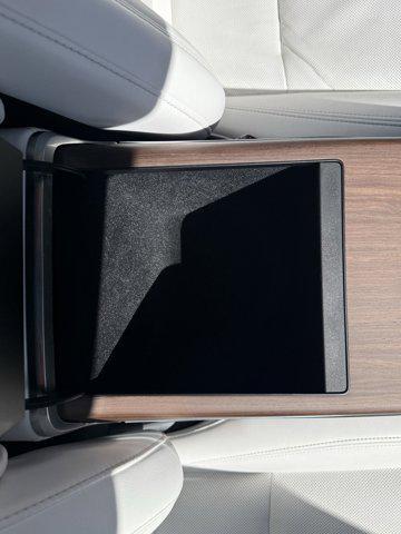 Photo of 2022 Solid Black Tesla Model S