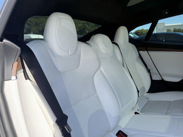 Photo of 2022 Solid Black Tesla Model S