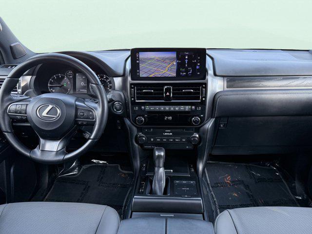 Photo of 2023 Eminent White Pearl Lexus GX 460