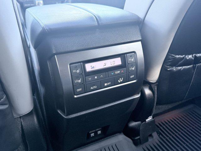 Photo of 2023 Eminent White Pearl Lexus GX 460