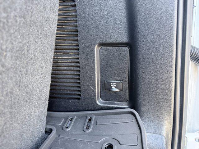 Photo of 2023 Eminent White Pearl Lexus GX 460