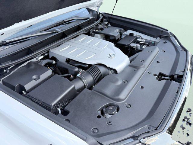 Photo of 2023 Eminent White Pearl Lexus GX 460