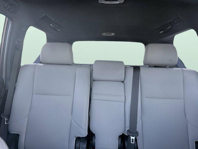 Photo of 2023 Eminent White Pearl Lexus GX 460