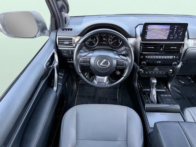Photo of 2023 Eminent White Pearl Lexus GX 460