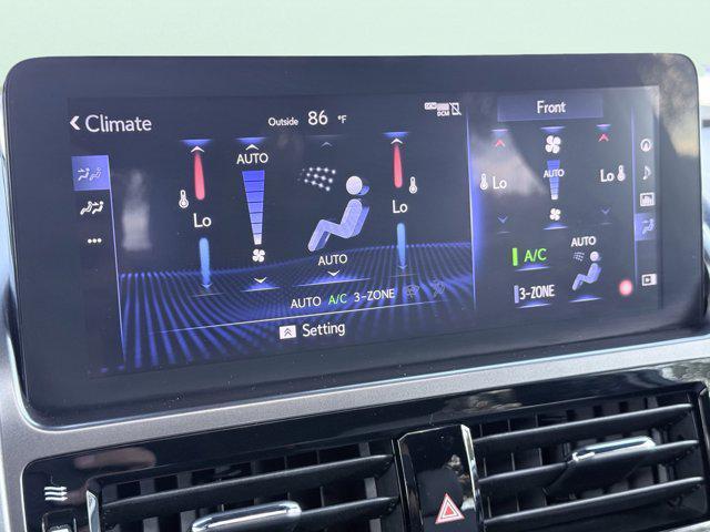 Photo of 2023 Eminent White Pearl Lexus GX 460