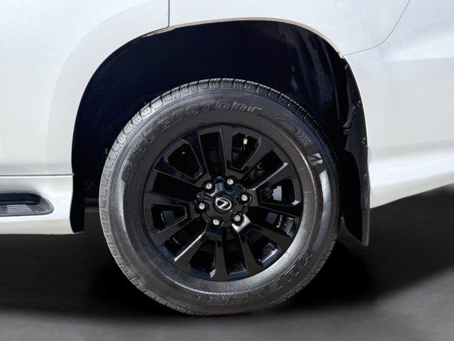 Photo of 2023 Eminent White Pearl Lexus GX 460