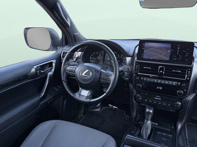 Photo of 2023 Eminent White Pearl Lexus GX 460