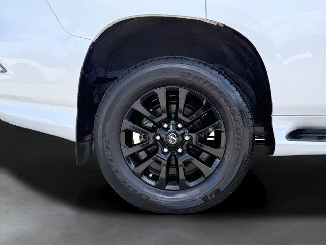 Photo of 2023 Eminent White Pearl Lexus GX 460